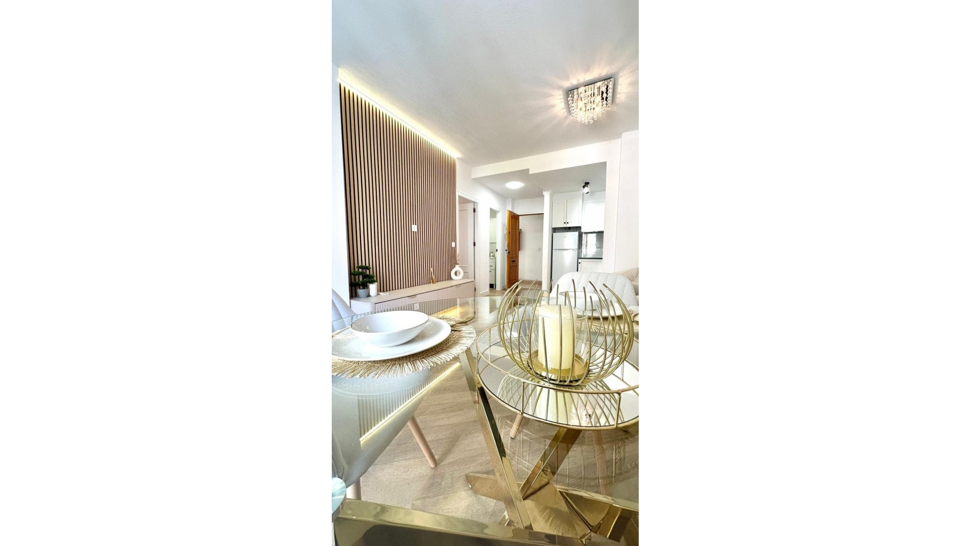 Sprzedaż - Apartament mieszkanie -
Torrevieja - Centro