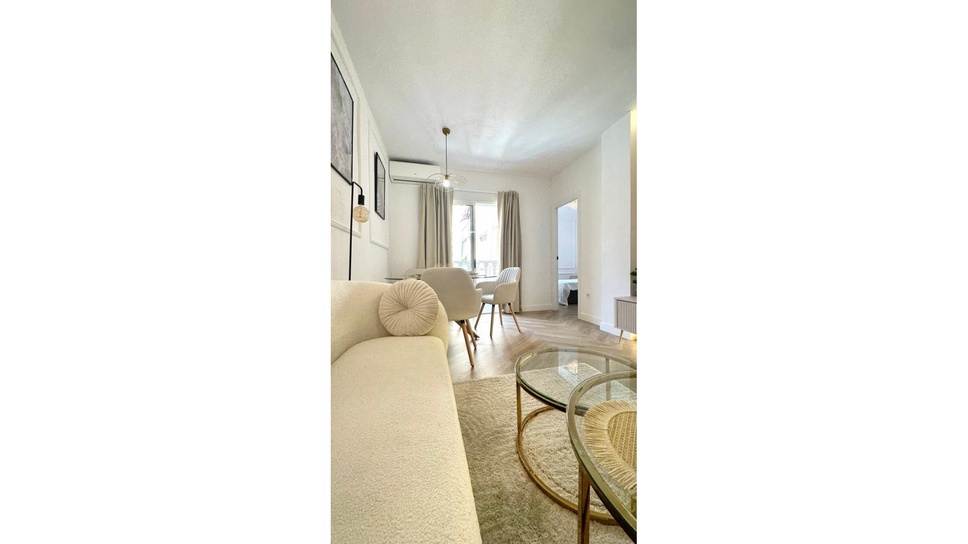 Sprzedaż - Apartament mieszkanie -
Torrevieja - Centro