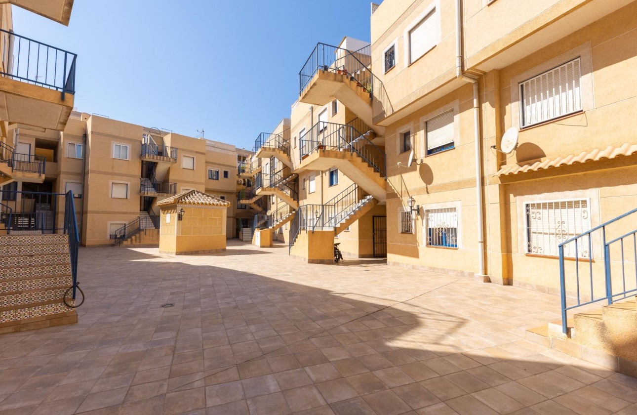 Sprzedaż - Apartament mieszkanie -
Torrevieja - Centro