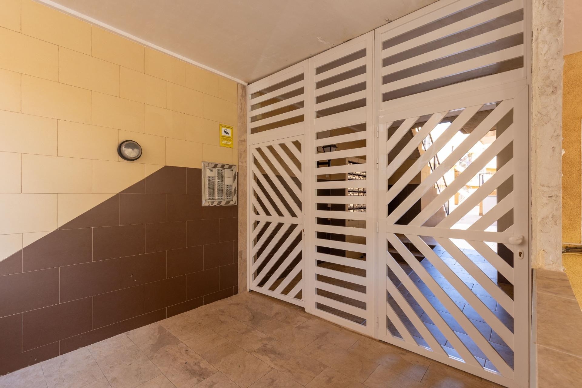 Sprzedaż - Apartament mieszkanie -
Torrevieja - Centro
