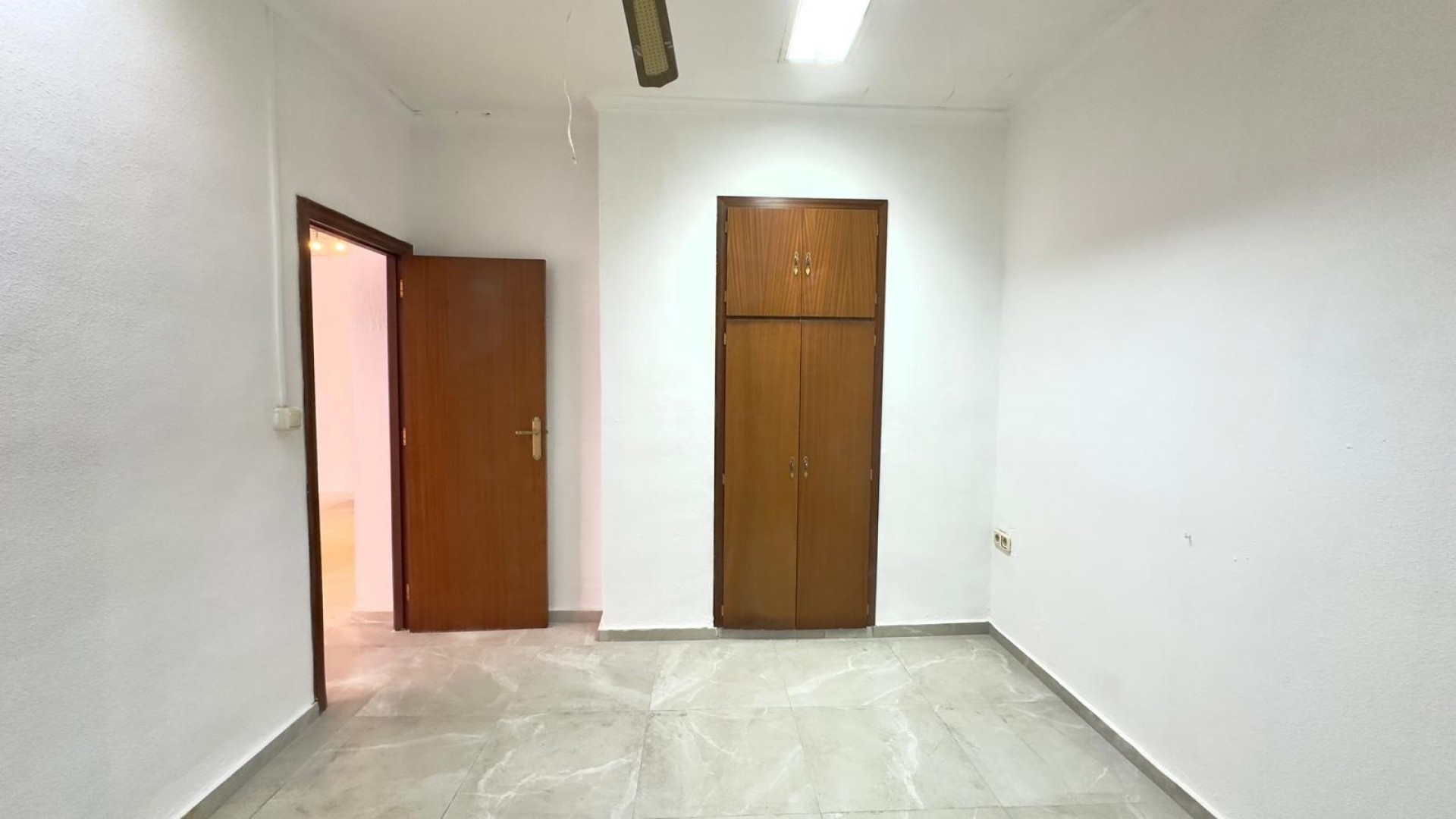 Sprzedaż - Apartament mieszkanie -
Torrevieja - Centro