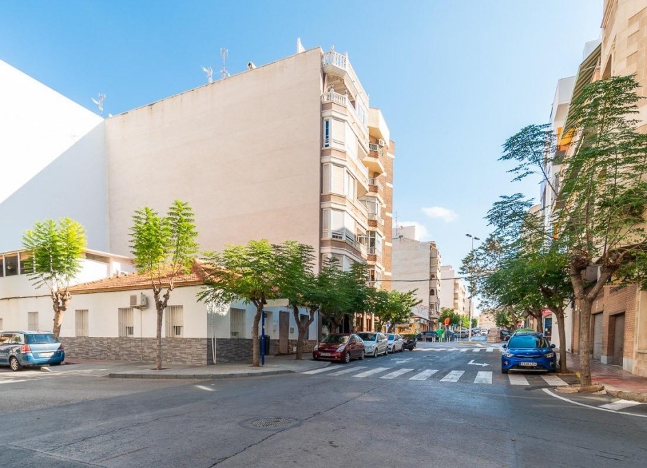 Sprzedaż - Apartament mieszkanie -
Torrevieja - Centro