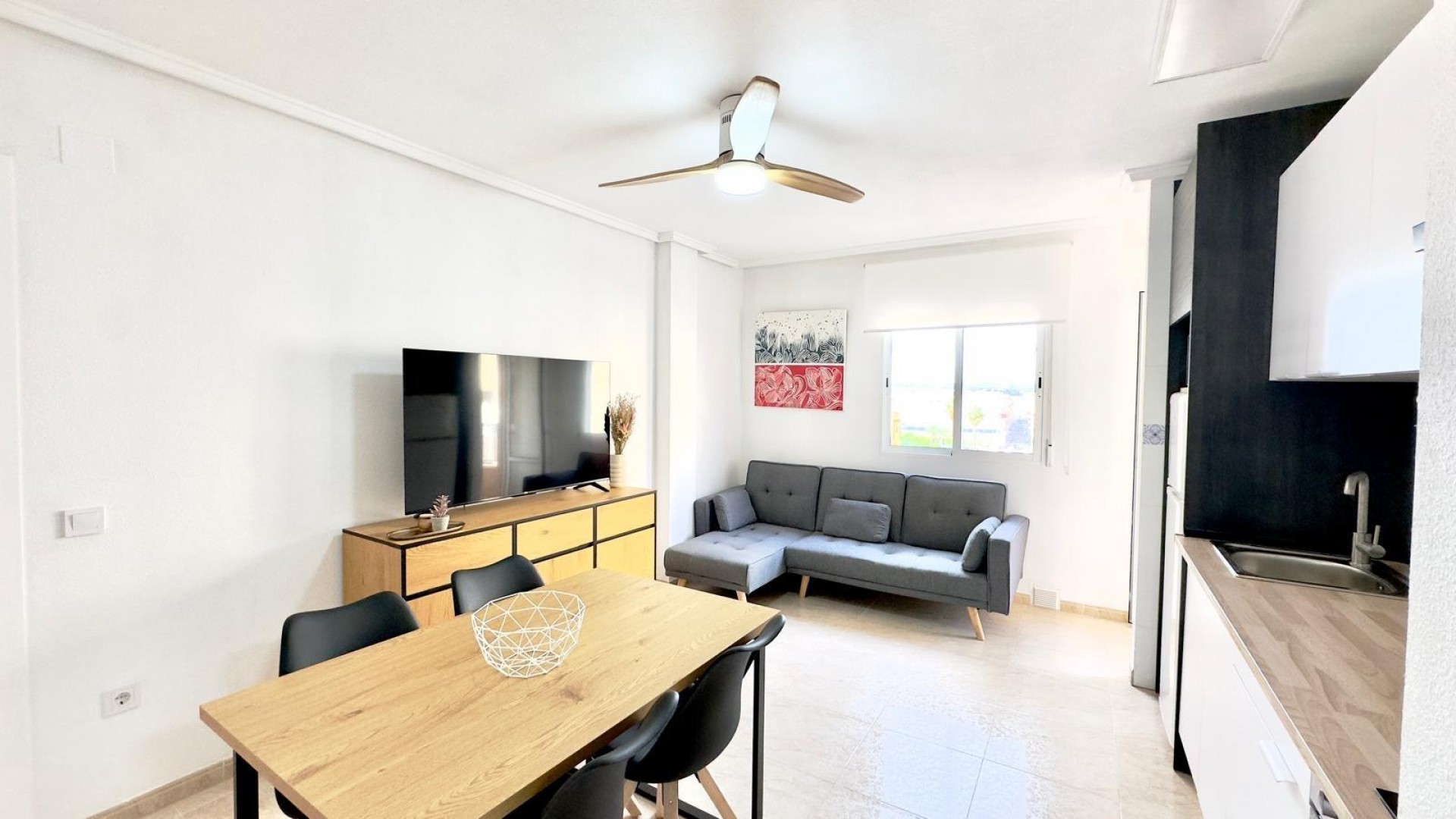 Sprzedaż - Apartament mieszkanie -
Torrevieja - Centro