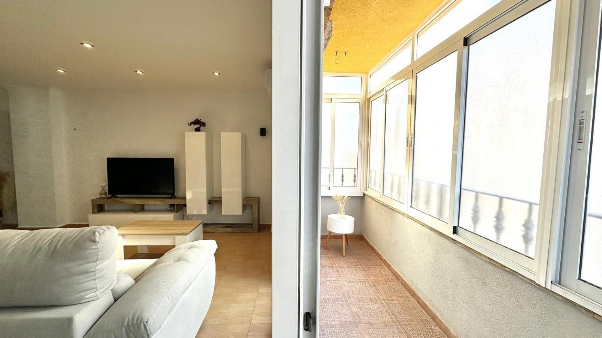 Sprzedaż - Apartament mieszkanie -
Torrevieja - Centro