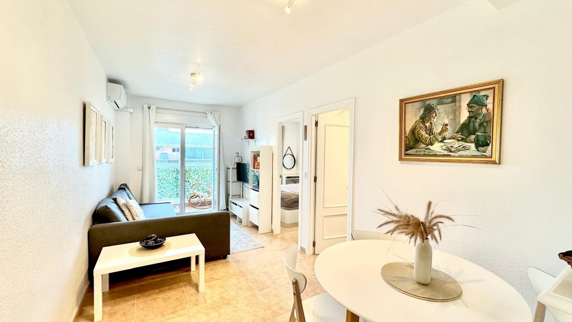 Sprzedaż - Apartament mieszkanie -
Torrevieja - Centro