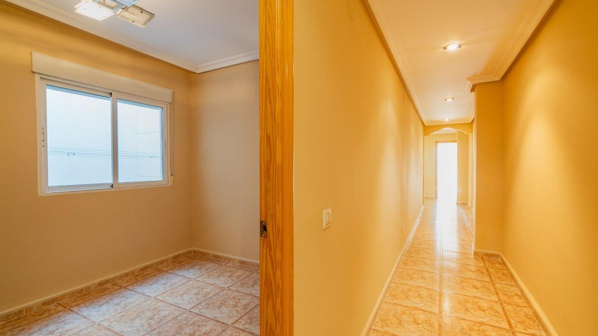 Sprzedaż - Apartament mieszkanie -
Torrevieja - Centro