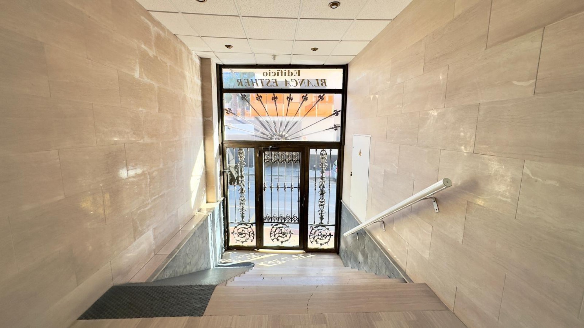 Sprzedaż - Apartament mieszkanie -
Torrevieja - Centro