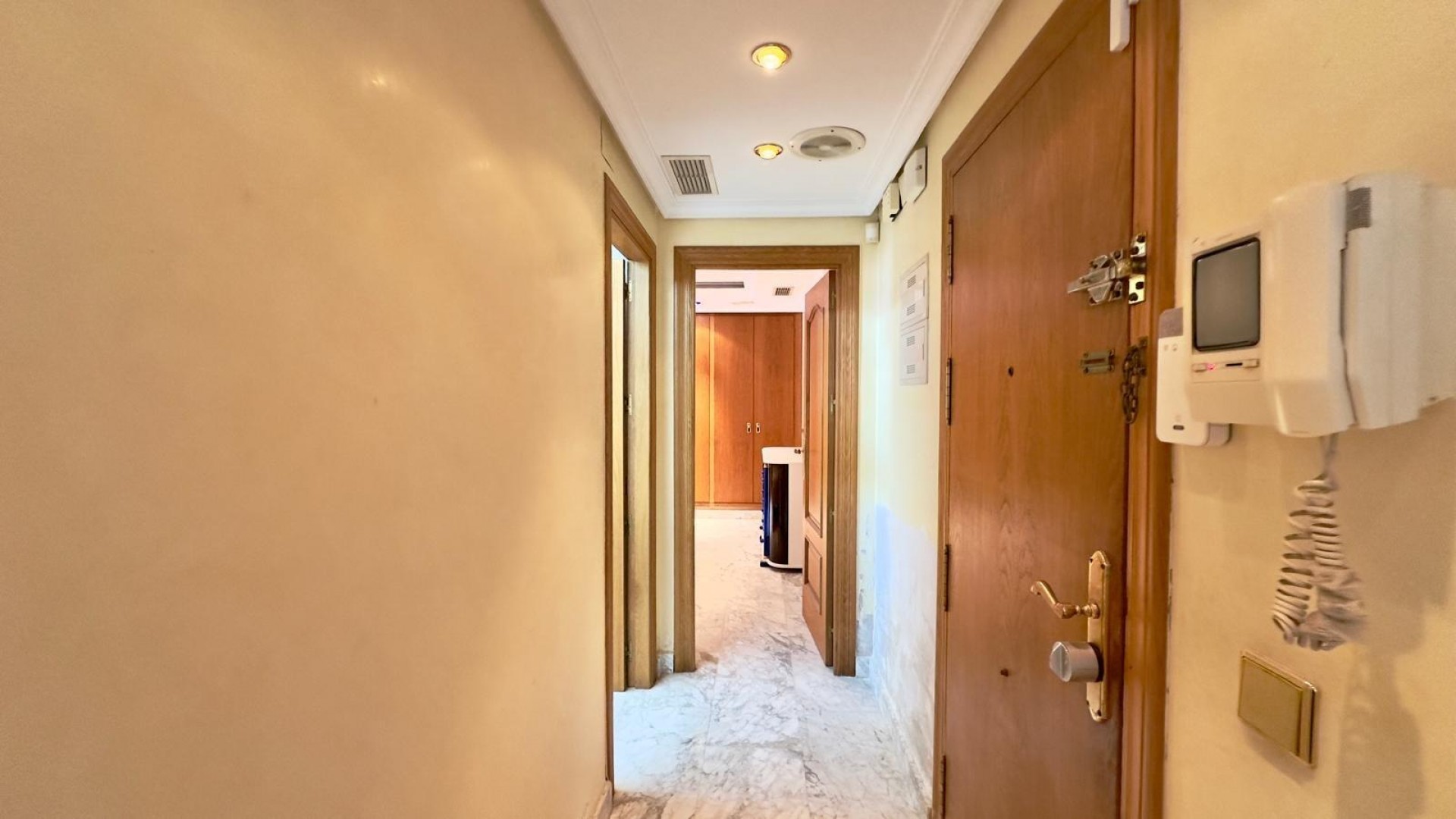 Sprzedaż - Apartament mieszkanie -
Torrevieja - Centro