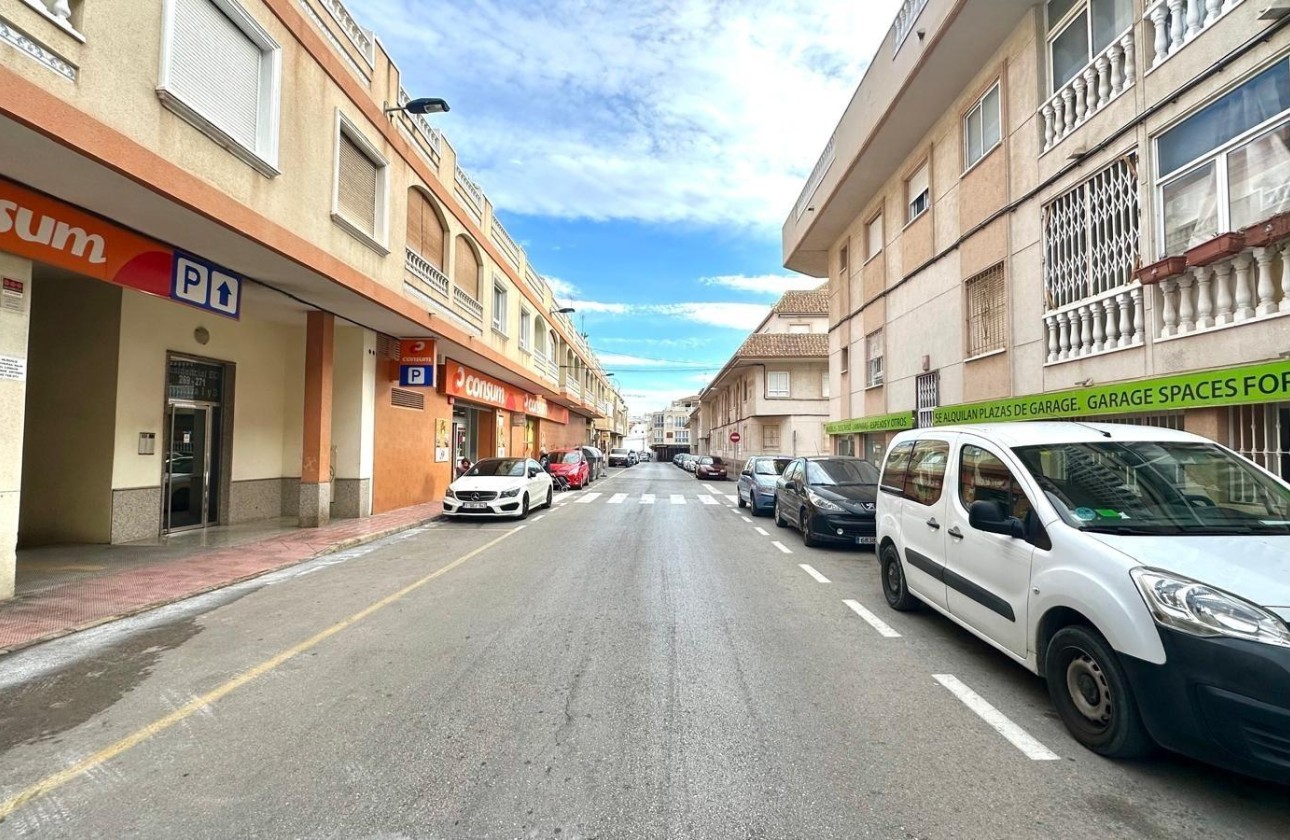Sprzedaż - Apartament mieszkanie -
Torrevieja - Centro