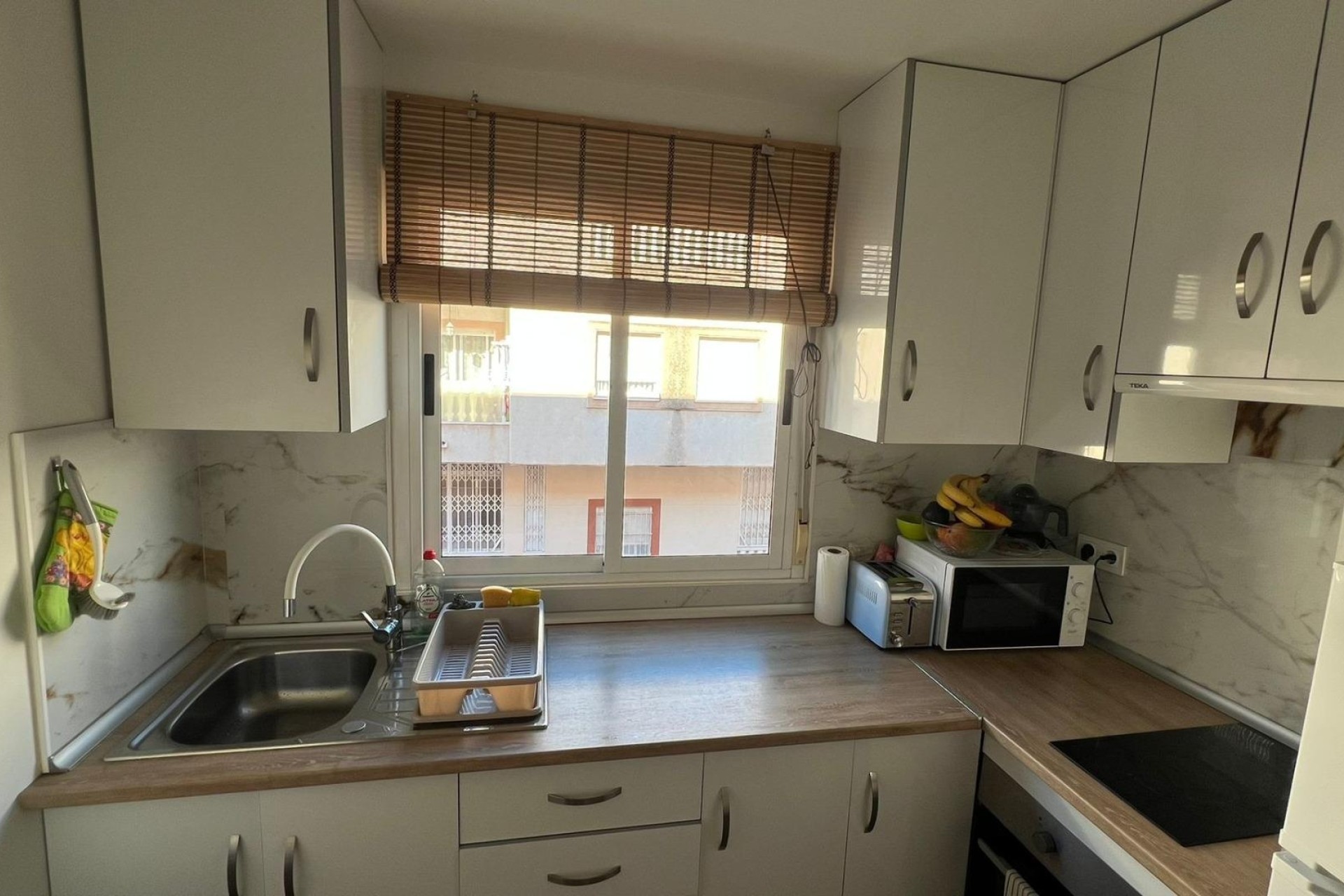 Sprzedaż - Apartament / Mieszkanie -
Torrevieja - Centro