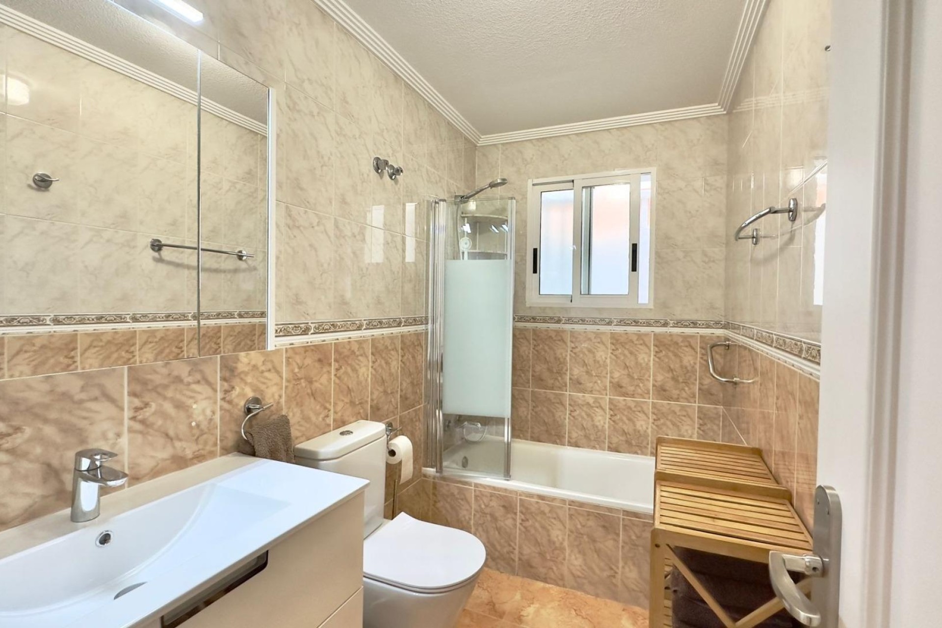 Sprzedaż - Apartament / Mieszkanie -
Torrevieja - Centro