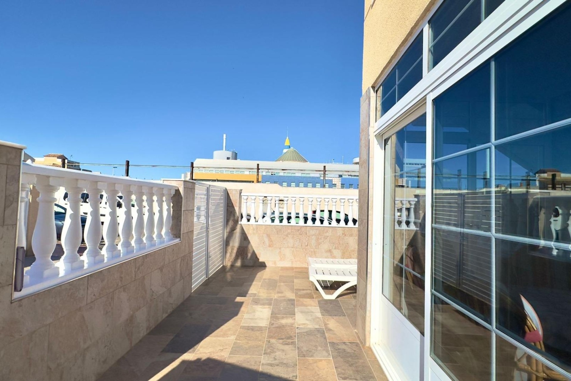 Sprzedaż - Apartament / Mieszkanie -
Torrevieja - Centro