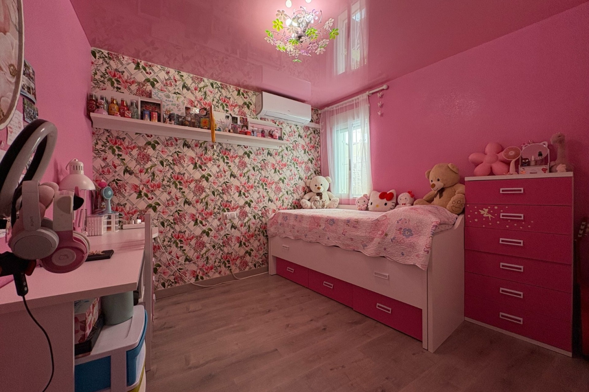 Sprzedaż - Apartament / Mieszkanie -
Torrevieja - Centro