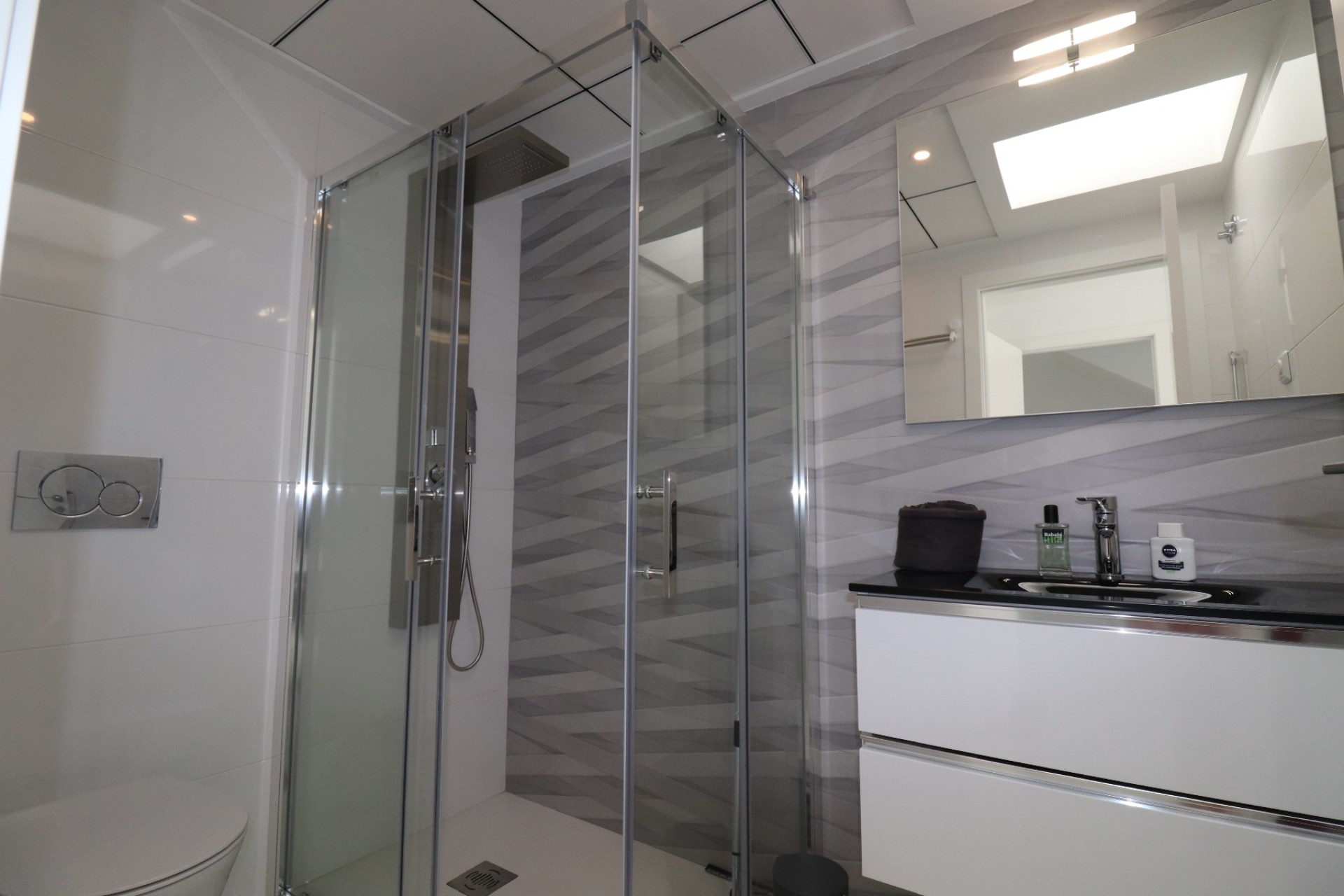 Sprzedaż - Apartament / Mieszkanie -
Torrevieja - Centro