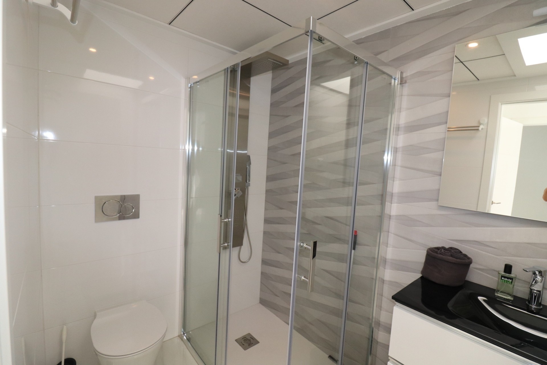 Sprzedaż - Apartament / Mieszkanie -
Torrevieja - Centro