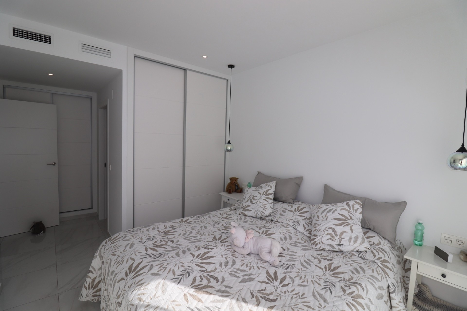 Sprzedaż - Apartament / Mieszkanie -
Torrevieja - Centro