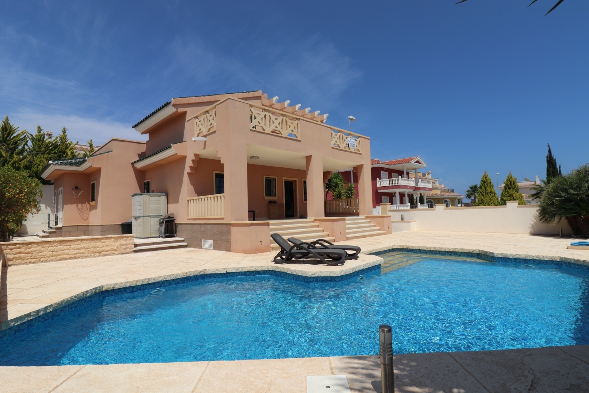 Sprzedaż - Apartament / Mieszkanie -
Torrevieja - Centro