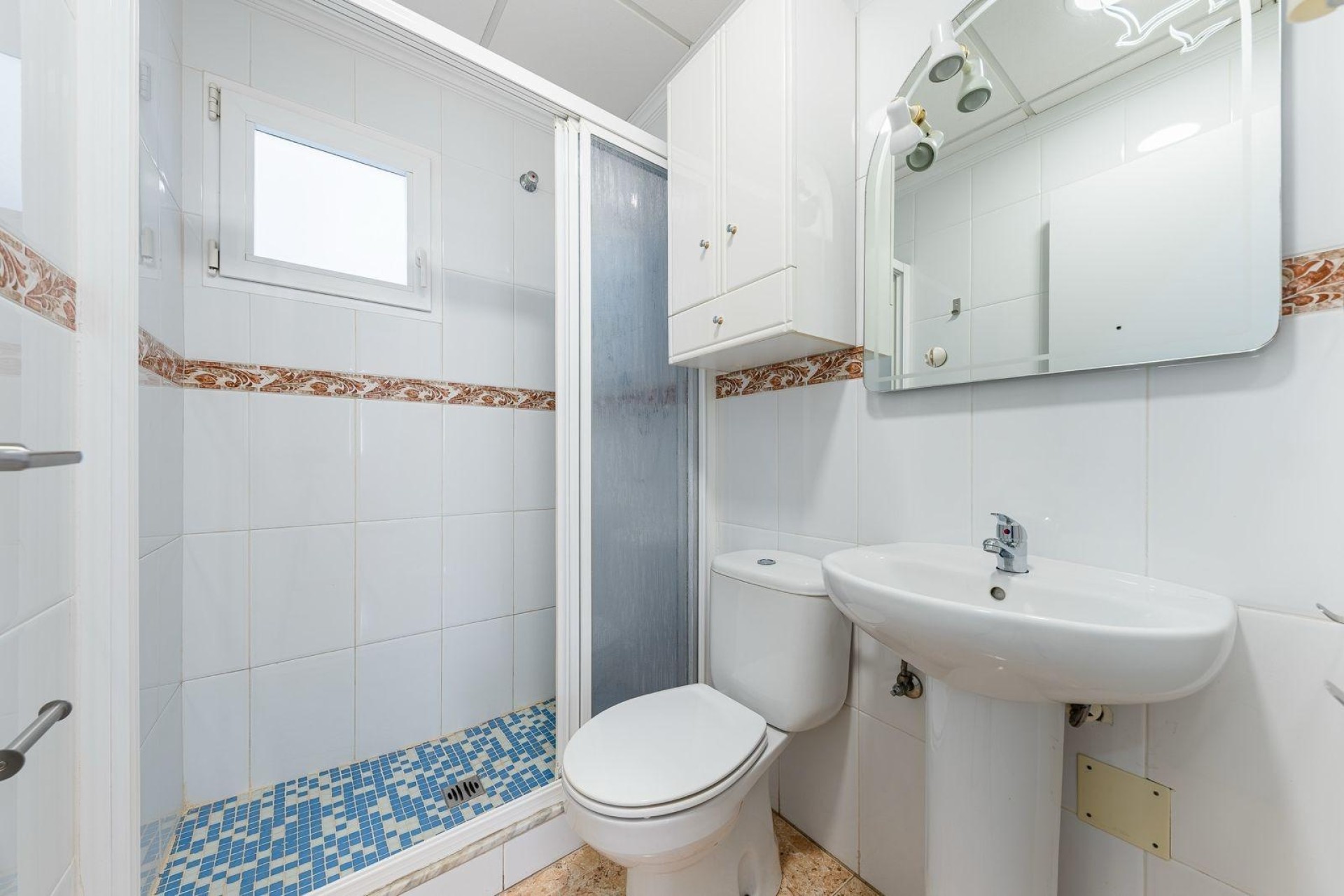 Sprzedaż - Apartament / Mieszkanie -
Torrevieja - Centro