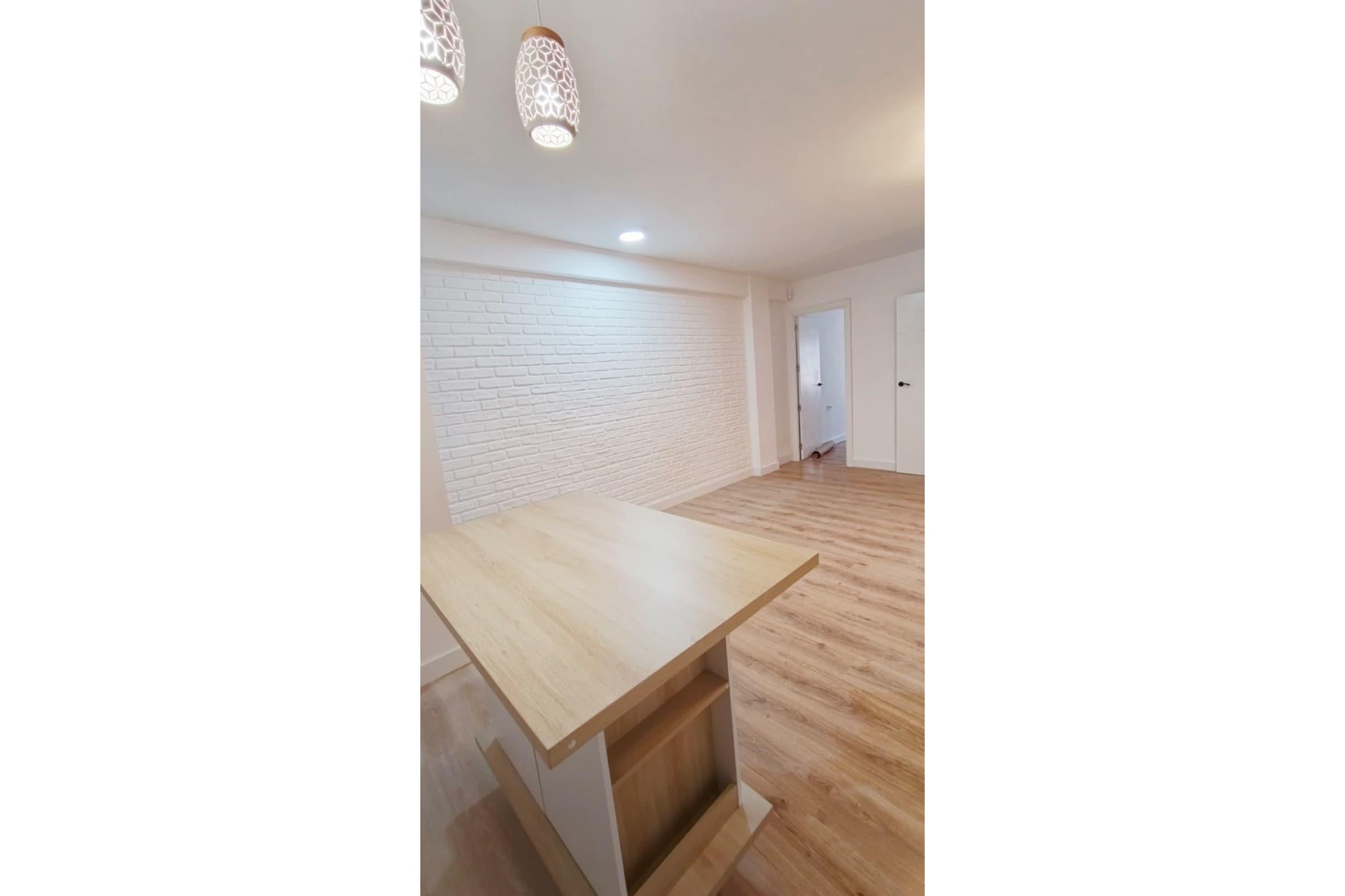 Sprzedaż - Apartament / Mieszkanie -
Torrevieja - Centro