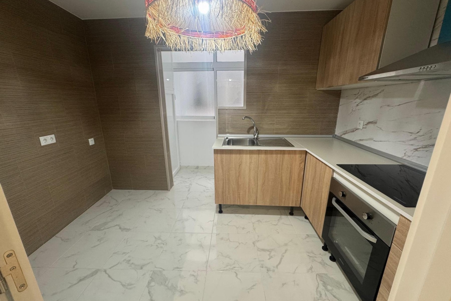 Sprzedaż - Apartament / Mieszkanie -
Torrevieja - Costa Blanca