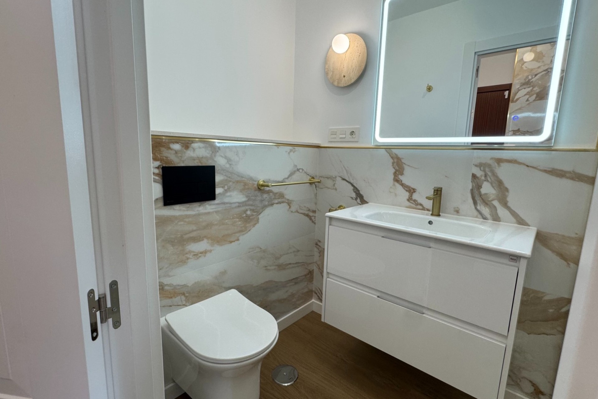 Sprzedaż - Apartament / Mieszkanie -
Torrevieja - Costa Blanca
