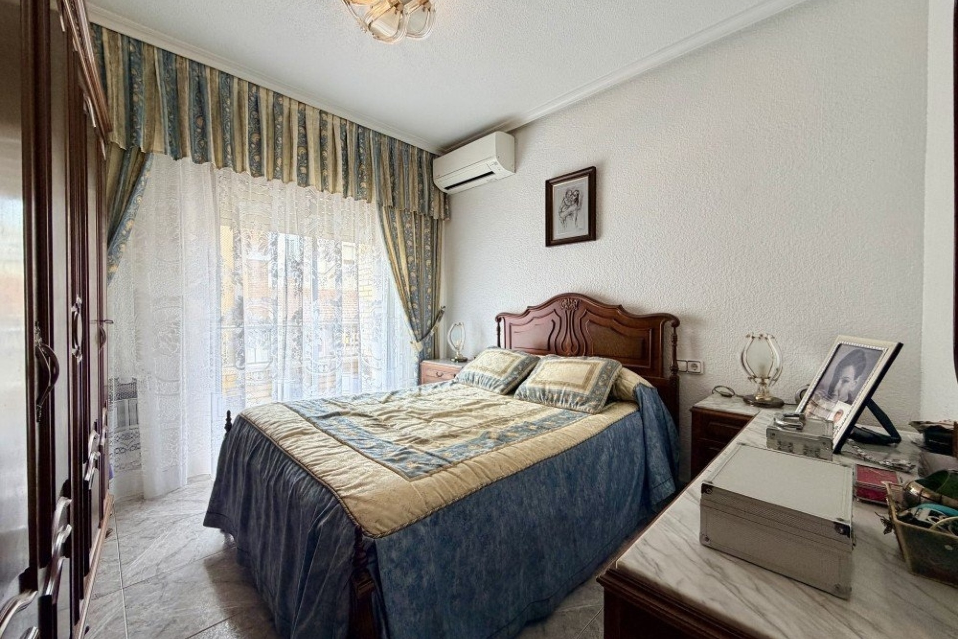 Sprzedaż - Apartament / Mieszkanie -
Torrevieja - Costa Blanca