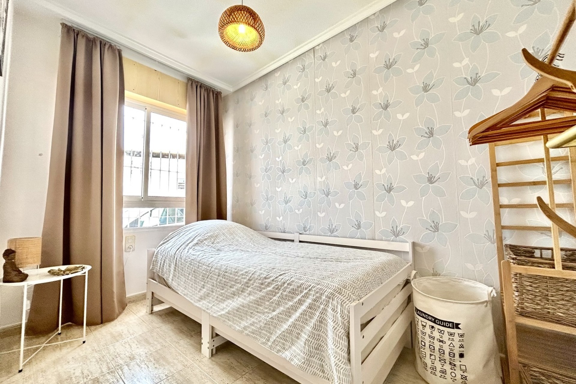 Sprzedaż - Apartament / Mieszkanie -
Torrevieja - Costa Blanca