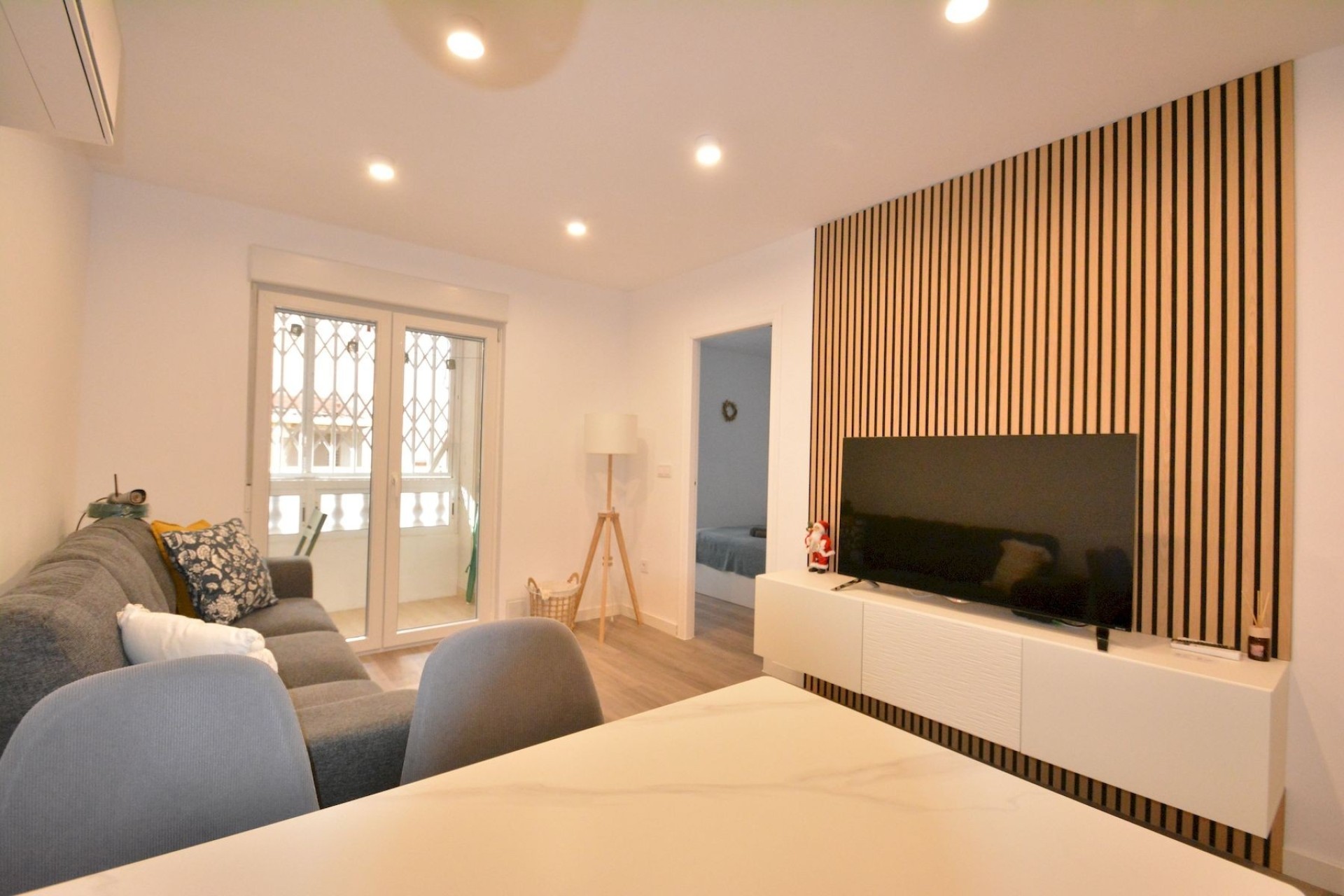 Sprzedaż - Apartament / Mieszkanie -
Torrevieja - Costa Blanca