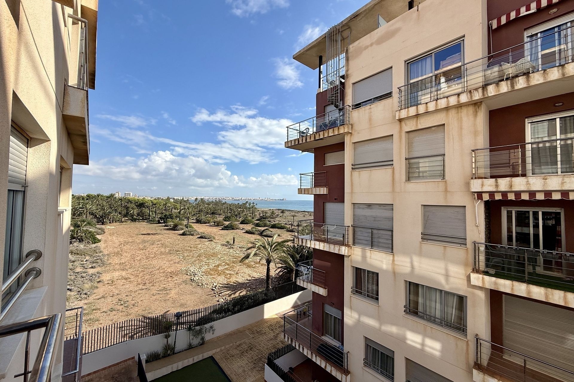 Sprzedaż - Apartament / Mieszkanie -
Torrevieja - Costa Blanca