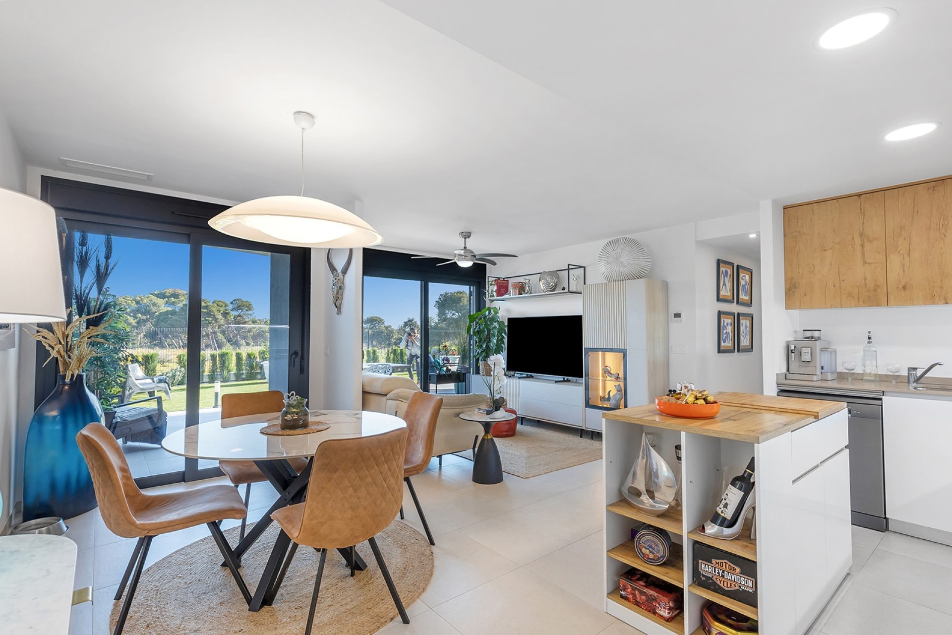Sprzedaż - Apartament / Mieszkanie -
Torrevieja - Costa Blanca