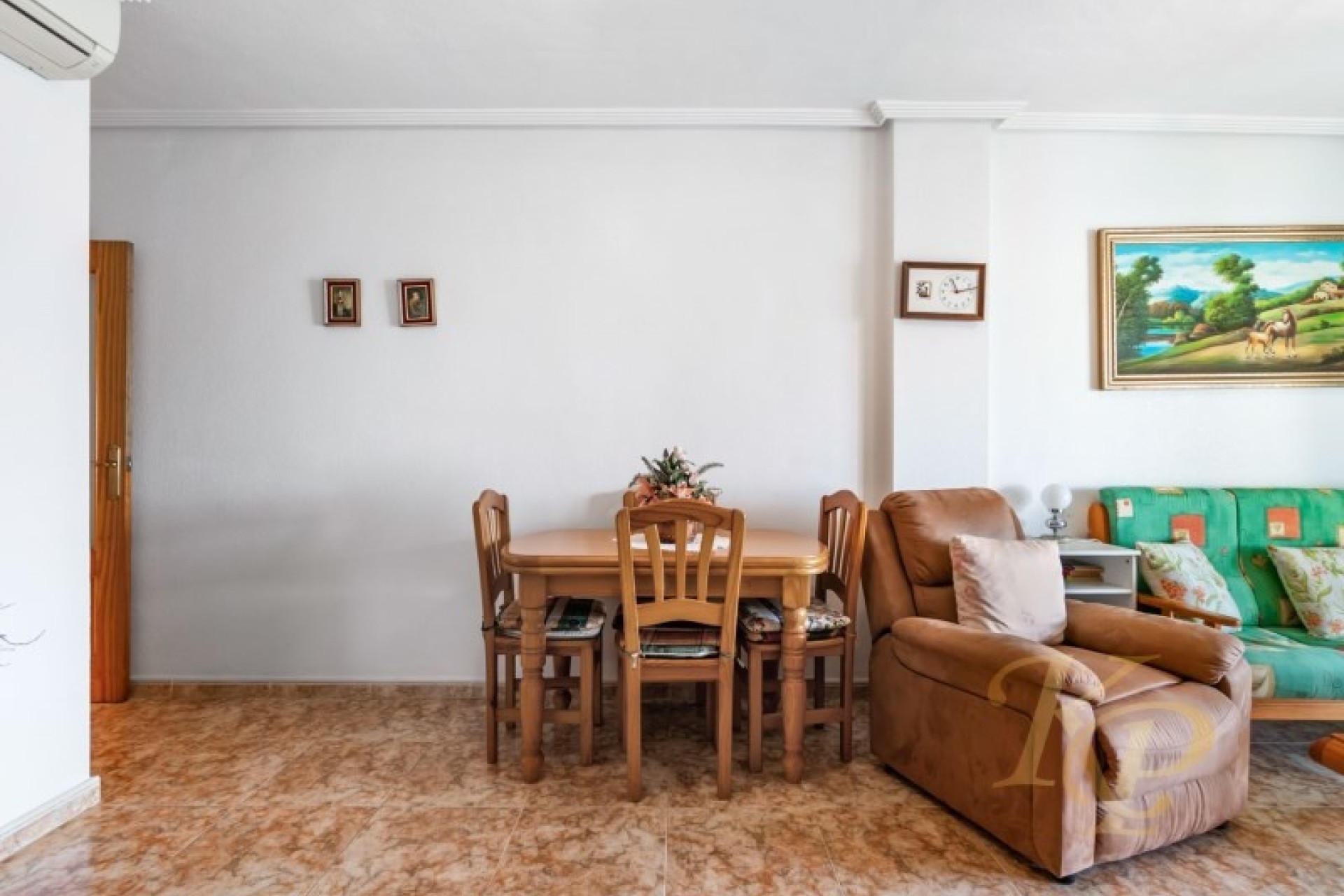 Sprzedaż - Apartament / Mieszkanie -
Torrevieja - Costa Blanca