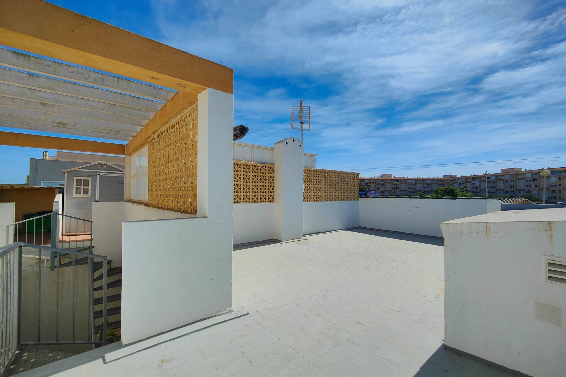 Sprzedaż - Apartament / Mieszkanie -
Torrevieja - Costa Blanca