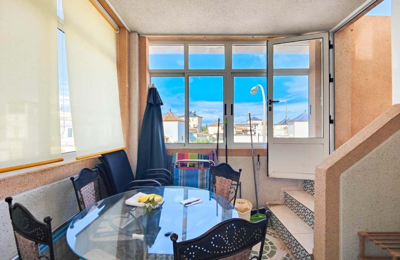 Sprzedaż - Apartament / Mieszkanie -
Torrevieja - Costa Blanca