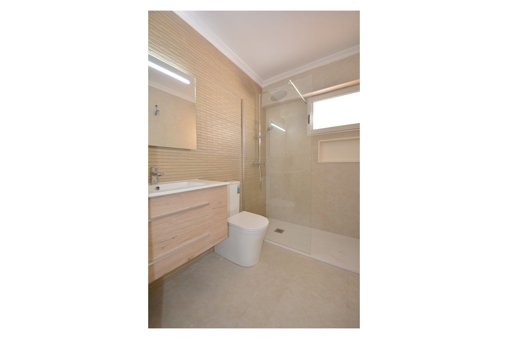 Sprzedaż - Apartament / Mieszkanie -
Torrevieja - Costa Blanca