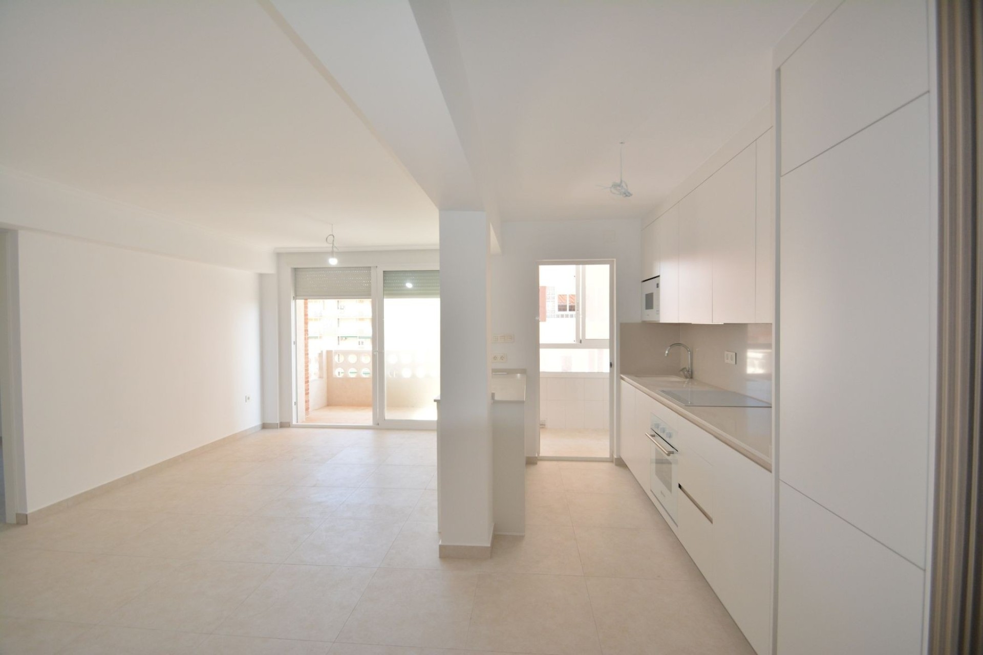 Sprzedaż - Apartament / Mieszkanie -
Torrevieja - Costa Blanca