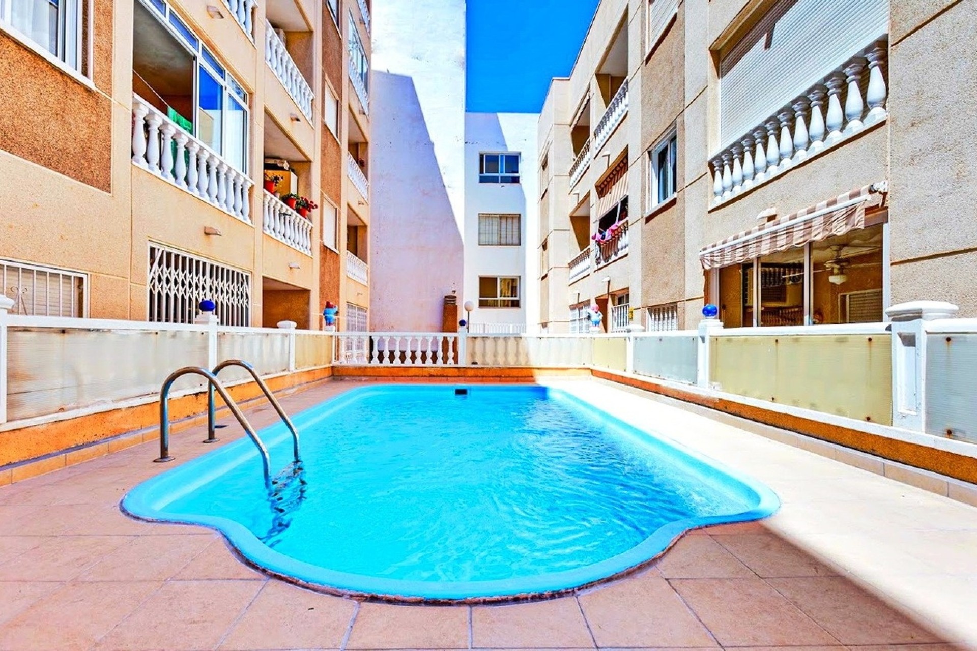 Sprzedaż - Apartament / Mieszkanie -
Torrevieja - Costa Blanca