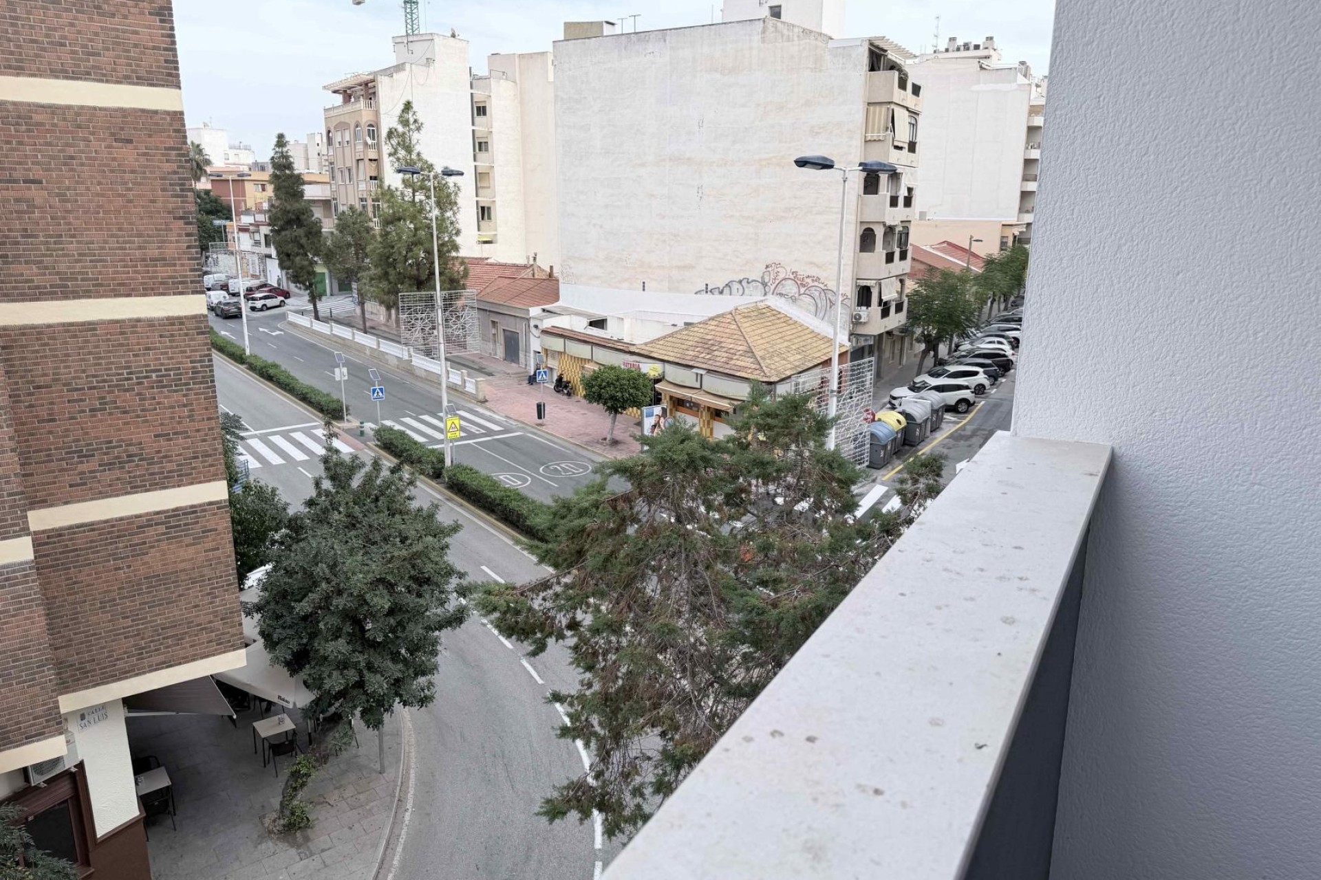 Sprzedaż - Apartament / Mieszkanie -
Torrevieja - Costa Blanca