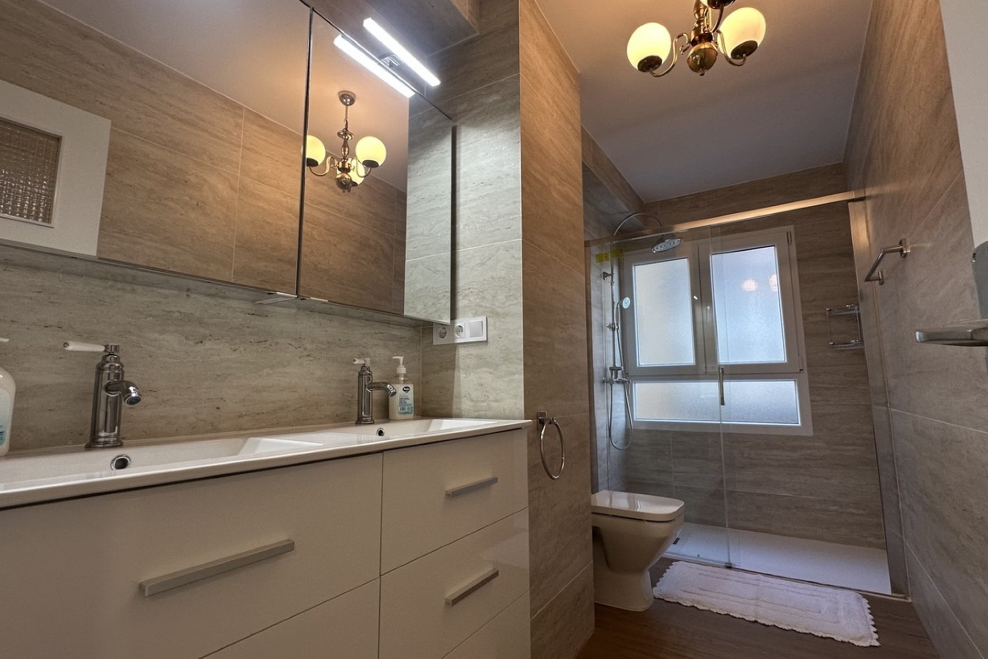Sprzedaż - Apartament / Mieszkanie -
Torrevieja - Costa Blanca