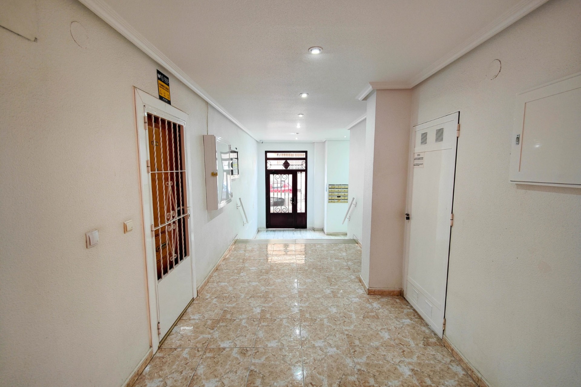 Sprzedaż - Apartament / Mieszkanie -
Torrevieja - Costa Blanca