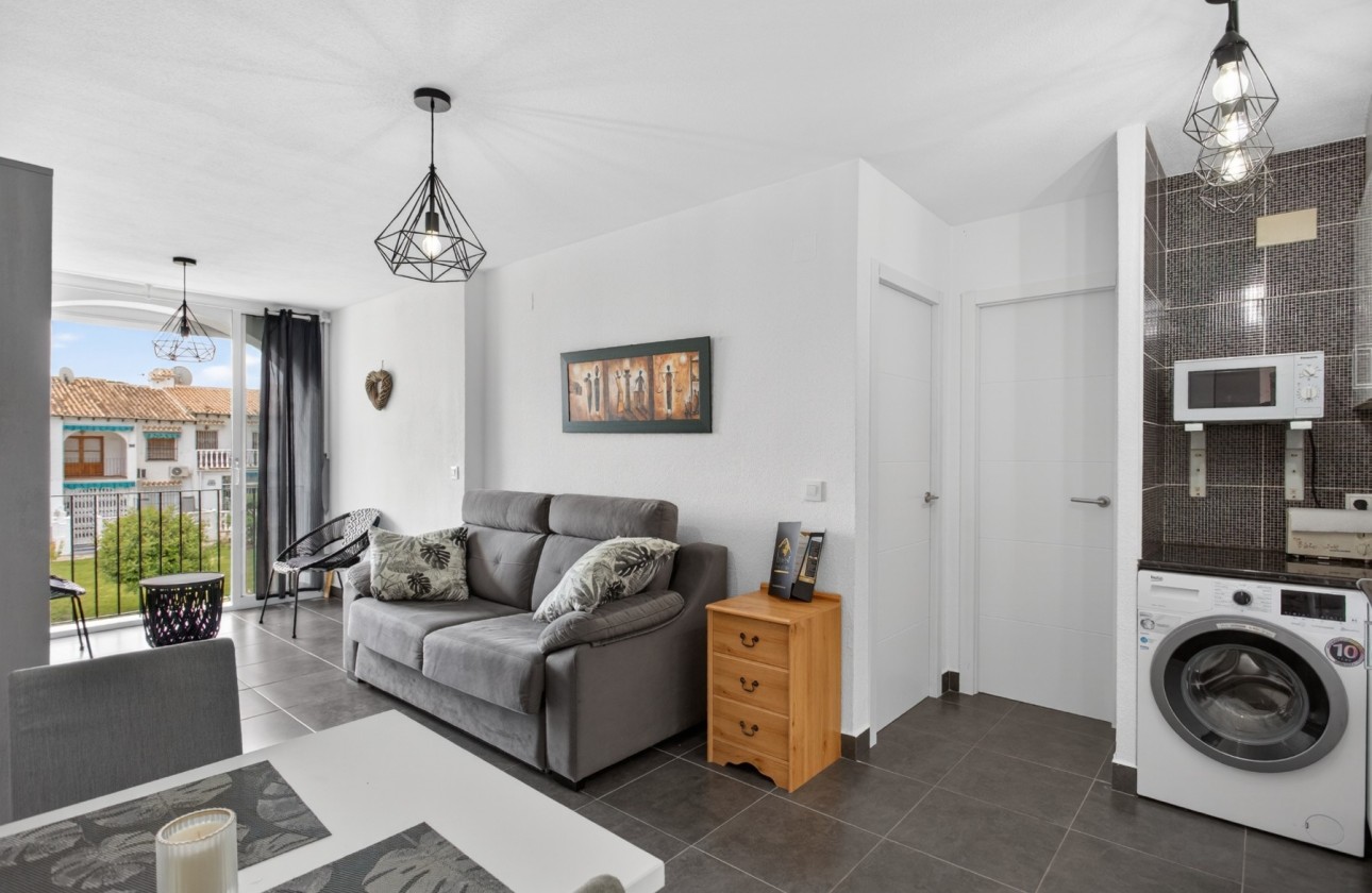 Sprzedaż - Apartament / Mieszkanie -
Torrevieja - Costa Blanca