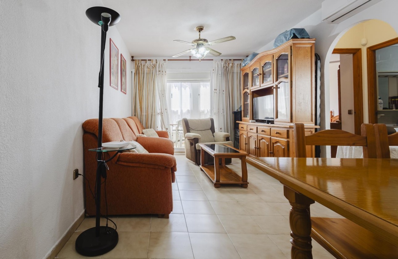 Sprzedaż - Apartament / Mieszkanie -
Torrevieja - Costa Blanca
