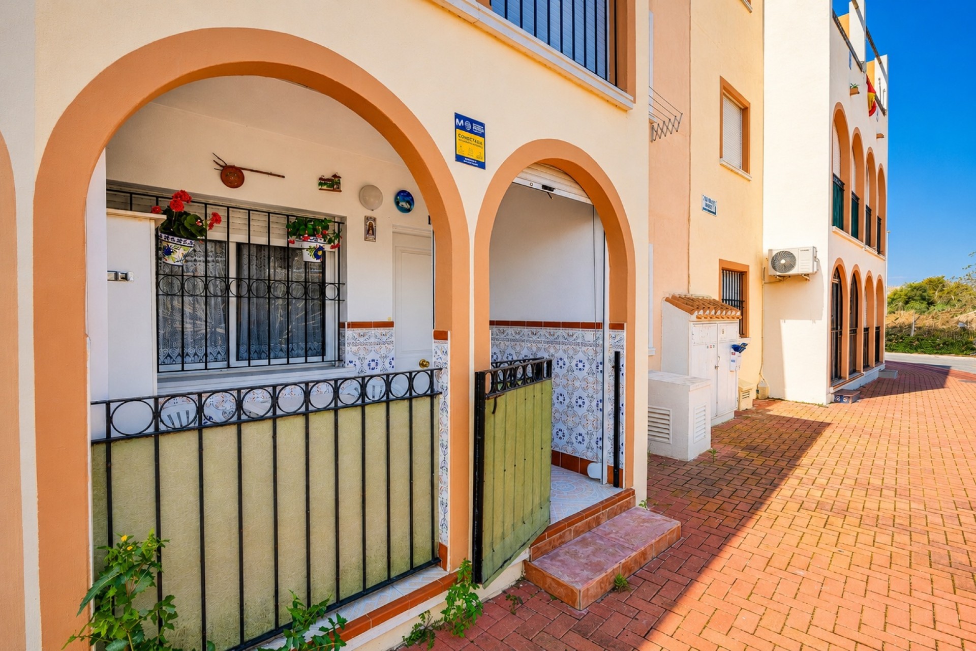 Sprzedaż - Apartament / Mieszkanie -
Torrevieja - Costa Blanca