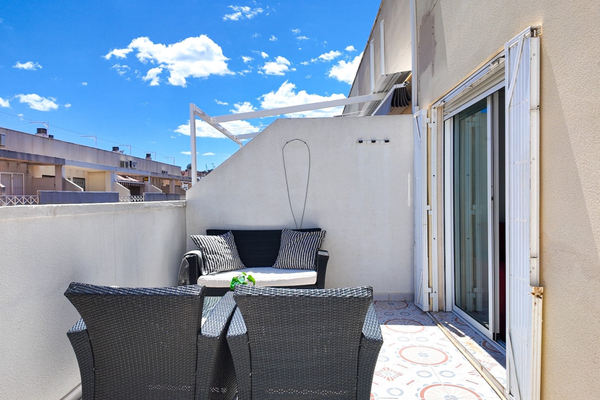 Sprzedaż - Apartament / Mieszkanie -
Torrevieja - Costa Blanca