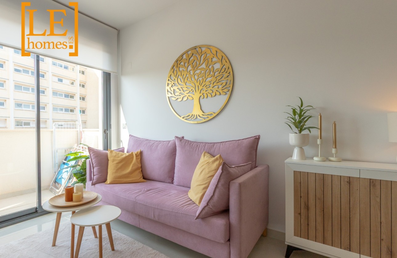 Sprzedaż - Apartament / Mieszkanie -
Torrevieja - Costa Blanca