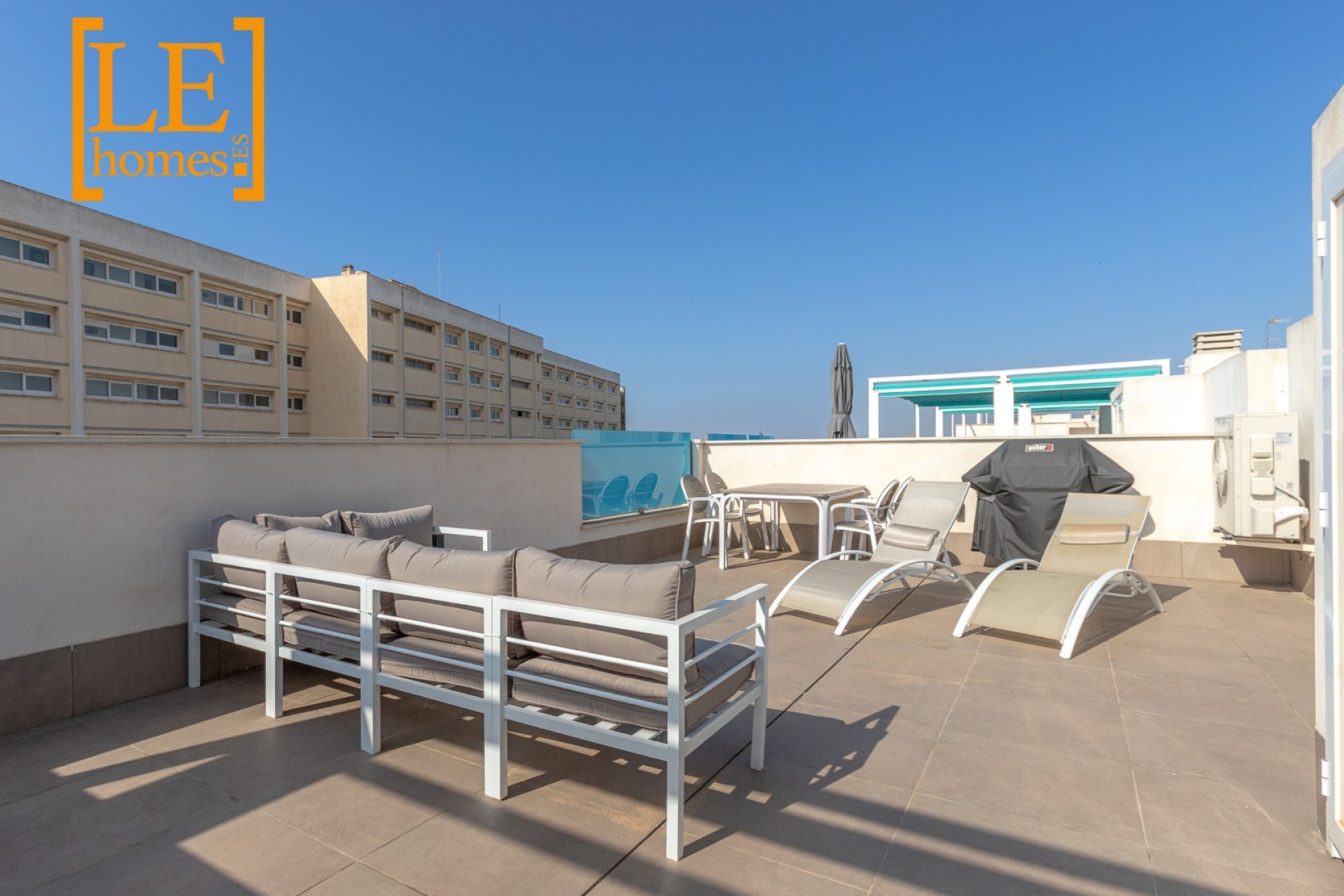 Sprzedaż - Apartament / Mieszkanie -
Torrevieja - Costa Blanca