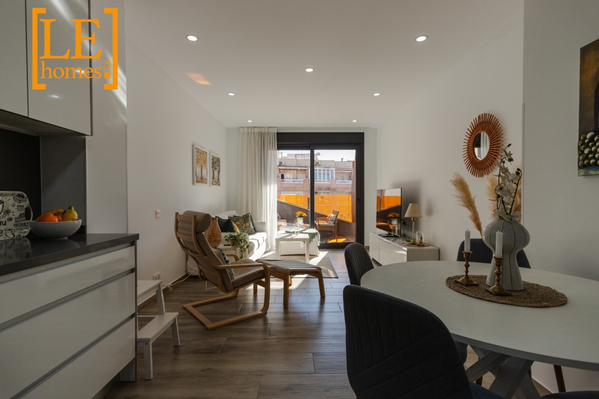Sprzedaż - Apartament / Mieszkanie -
Torrevieja - Costa Blanca