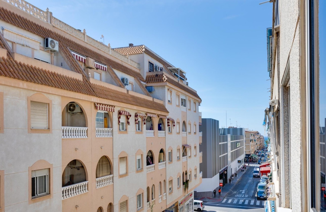 Sprzedaż - Apartament / Mieszkanie -
Torrevieja - Costa Blanca