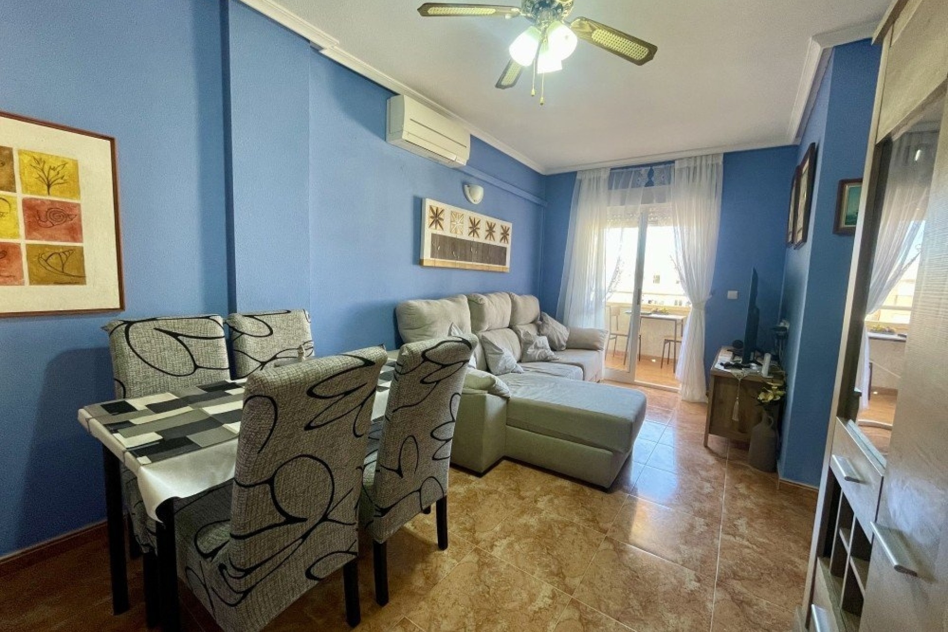 Sprzedaż - Apartament / Mieszkanie -
Torrevieja - Costa Blanca