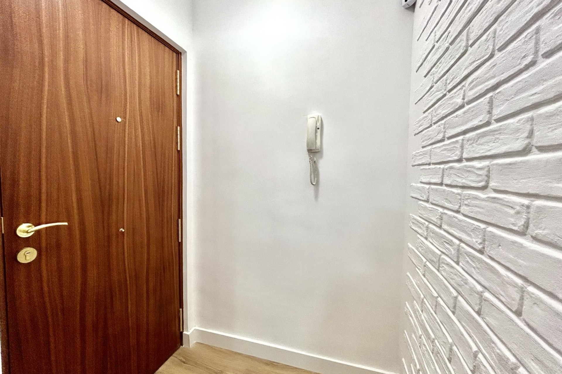 Sprzedaż - Apartament / Mieszkanie -
Torrevieja - Costa Blanca