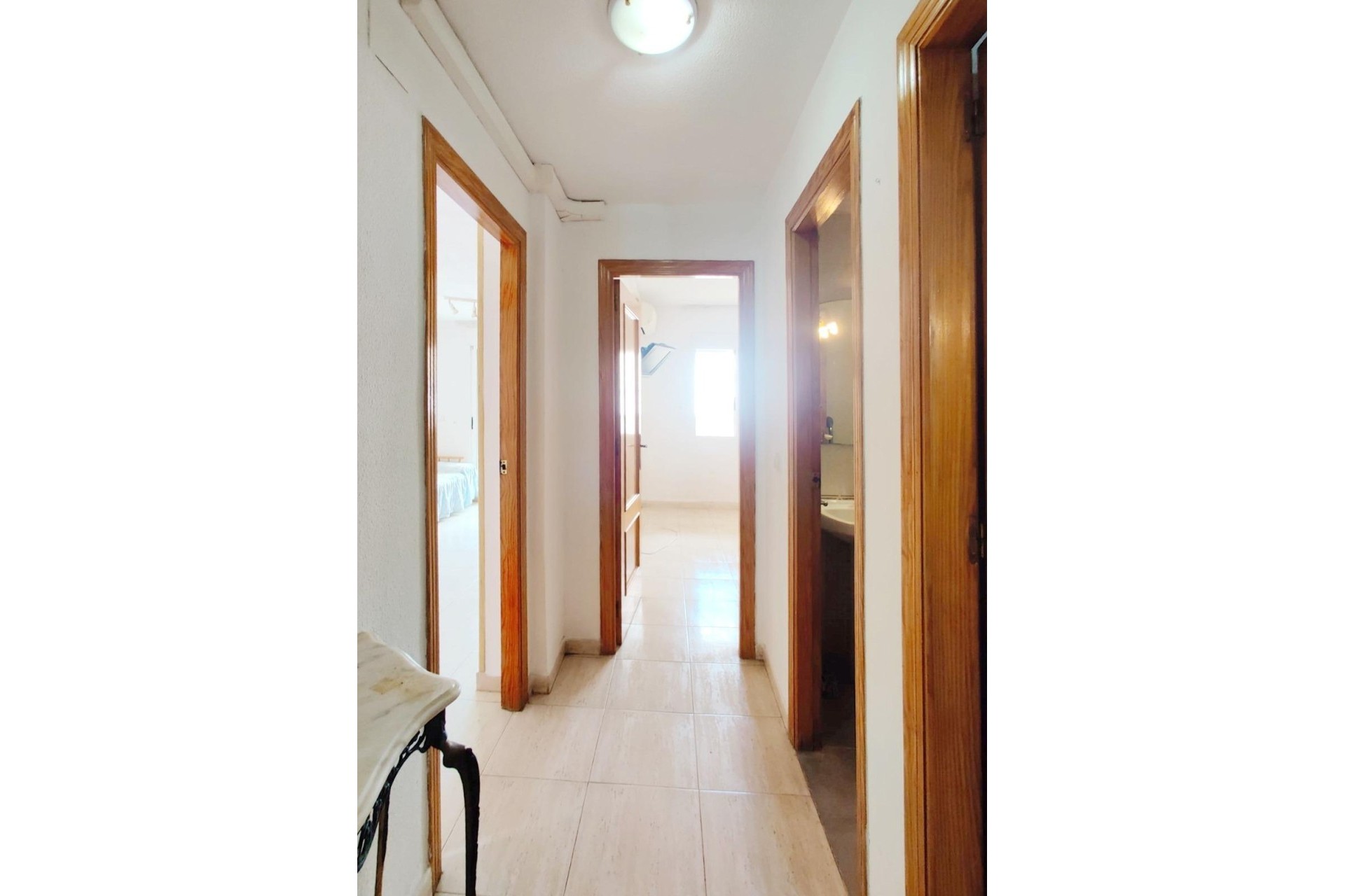 Sprzedaż - Apartament / Mieszkanie -
Torrevieja - Curva del Palangre